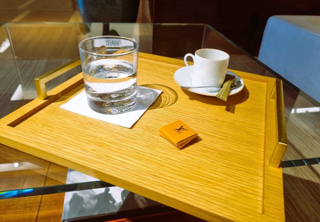 Louis Vuitton Store - Store Besuch - Getränk